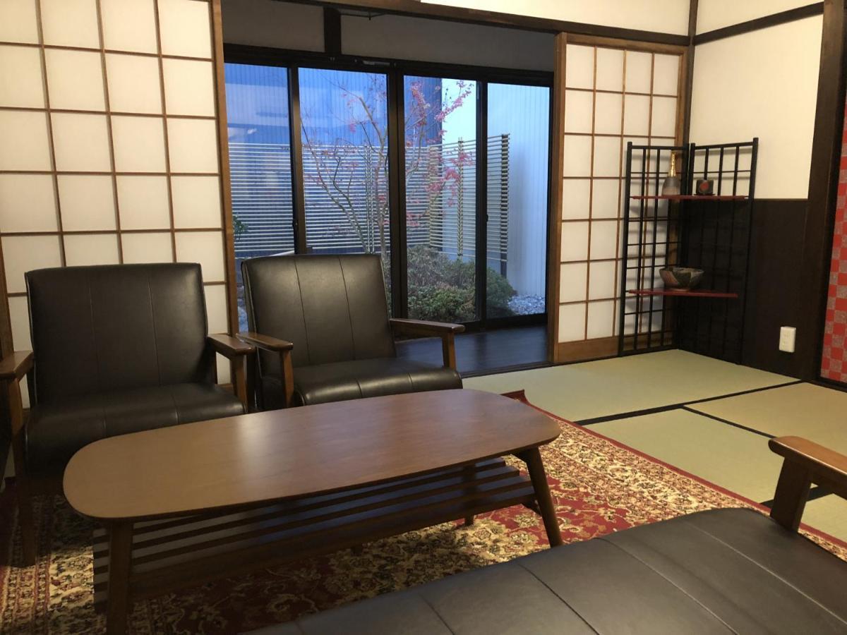 Taisho Aburaya Villa Takayama  Exterior photo